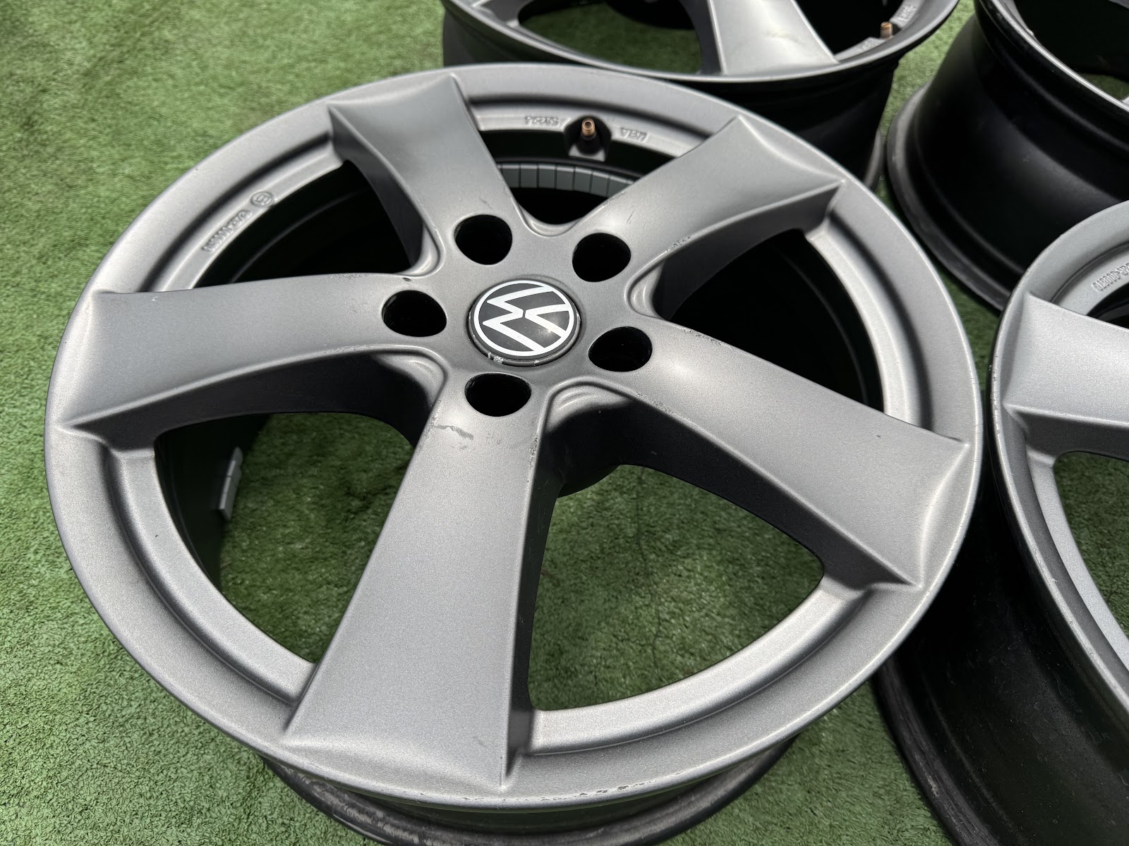 Volkswagen VOKISKI - 7J, ET40 - Image 2
