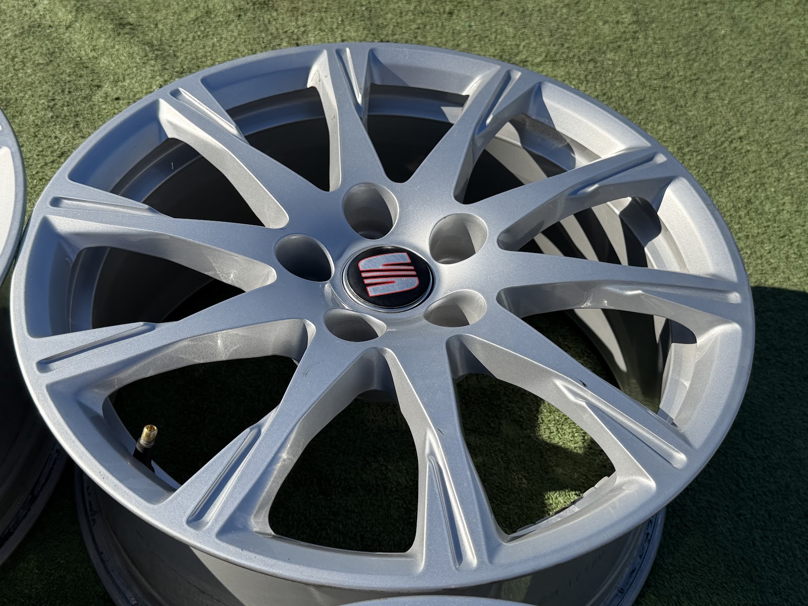 Seat VOKISKI - 7.5J, ET38 - Image 4