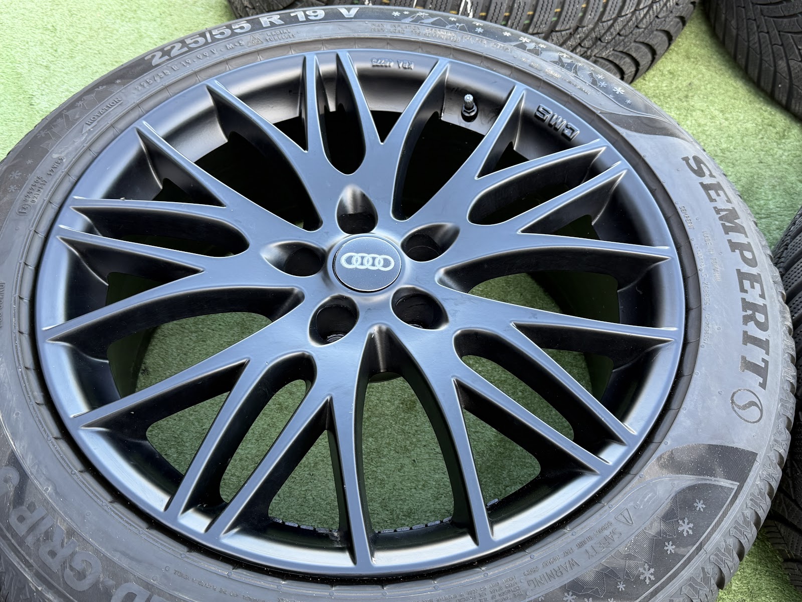 Audi 8J, ET30, Q5 - Image 2