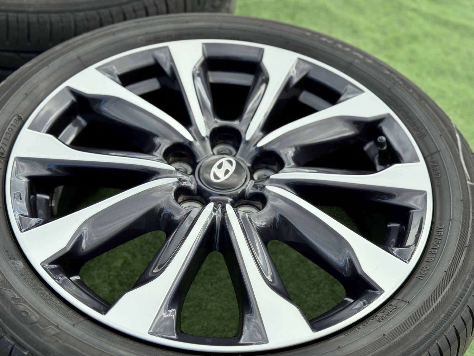Hyundai ORGINALUS - 7J, ET50 - Image 3