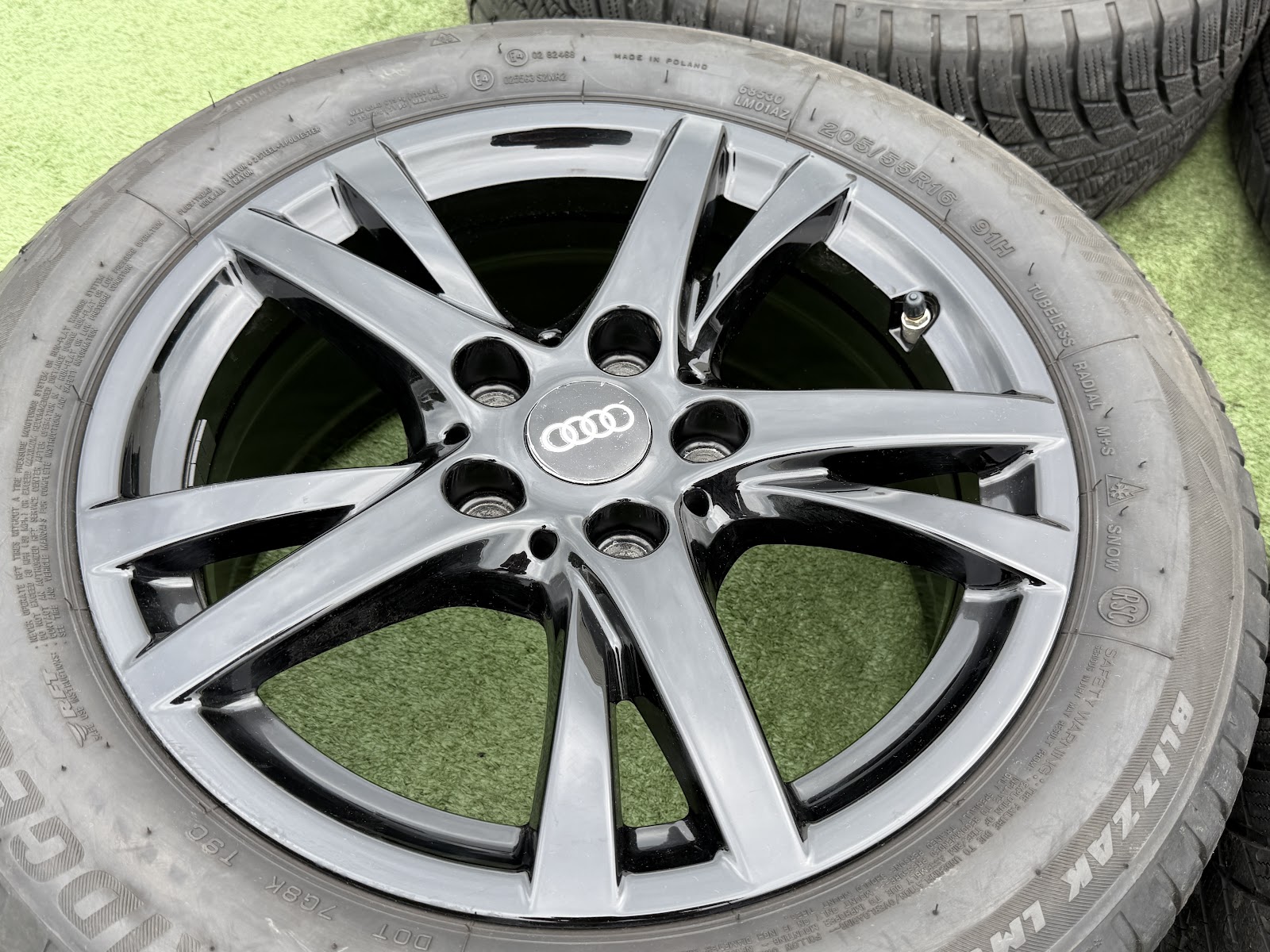 Audi 7J ET52 - Image 2