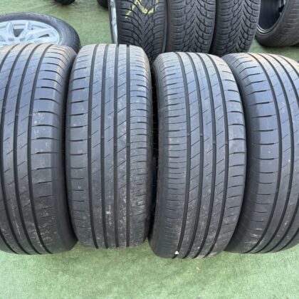 Goodyear 215/55 R18