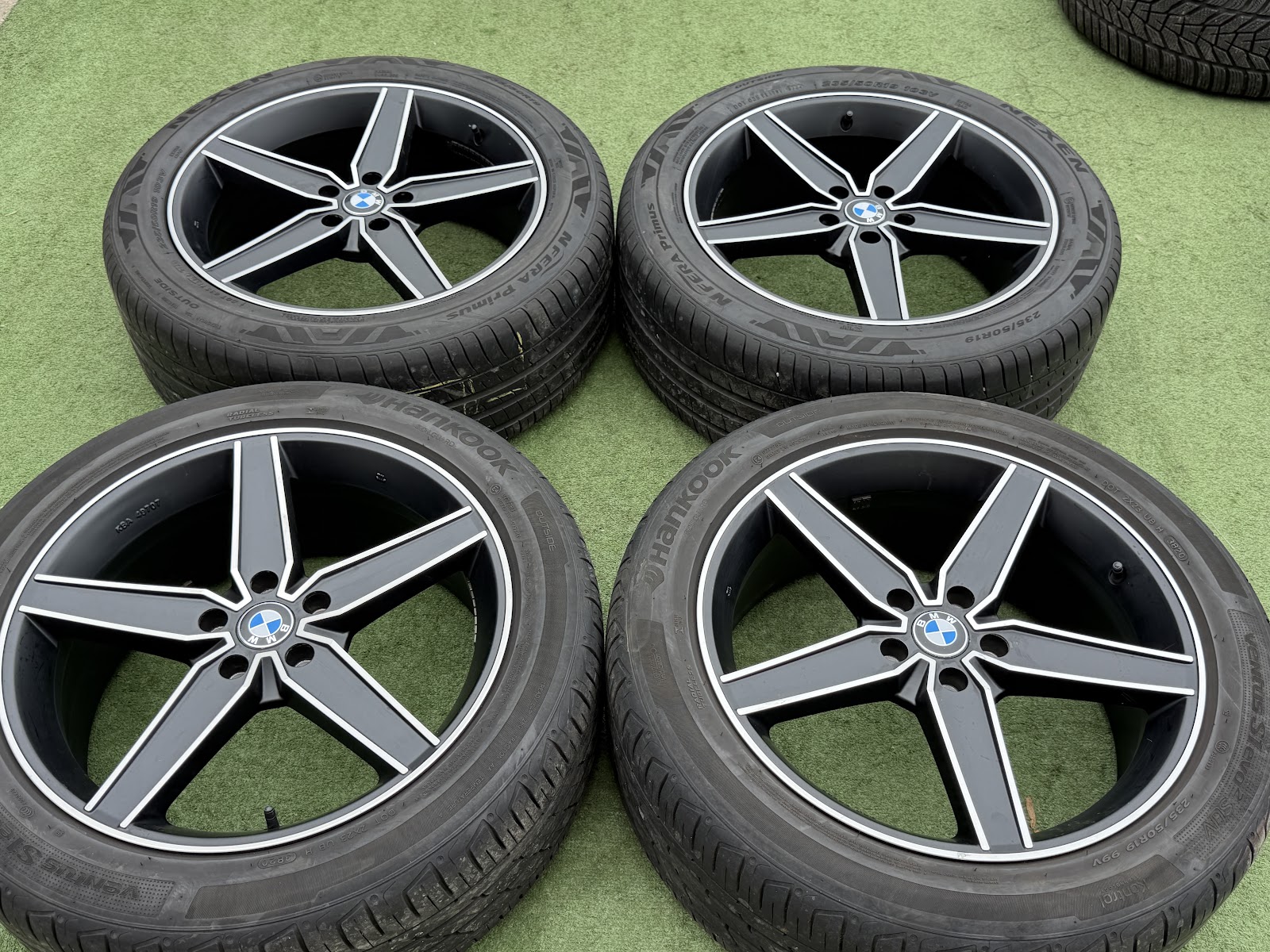 BMW VOKISKI, 8J ET40