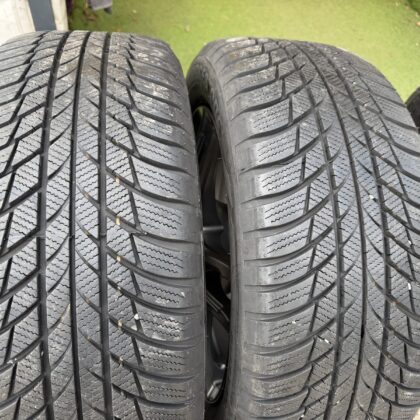 Bridgestone 215/55 R17