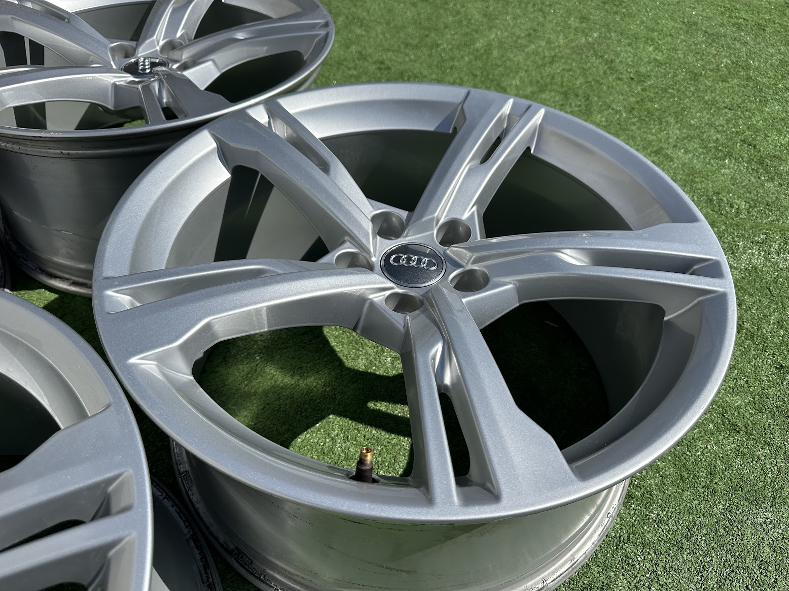 Audi ORGINALUS - 8,5J, ET32 - Image 2