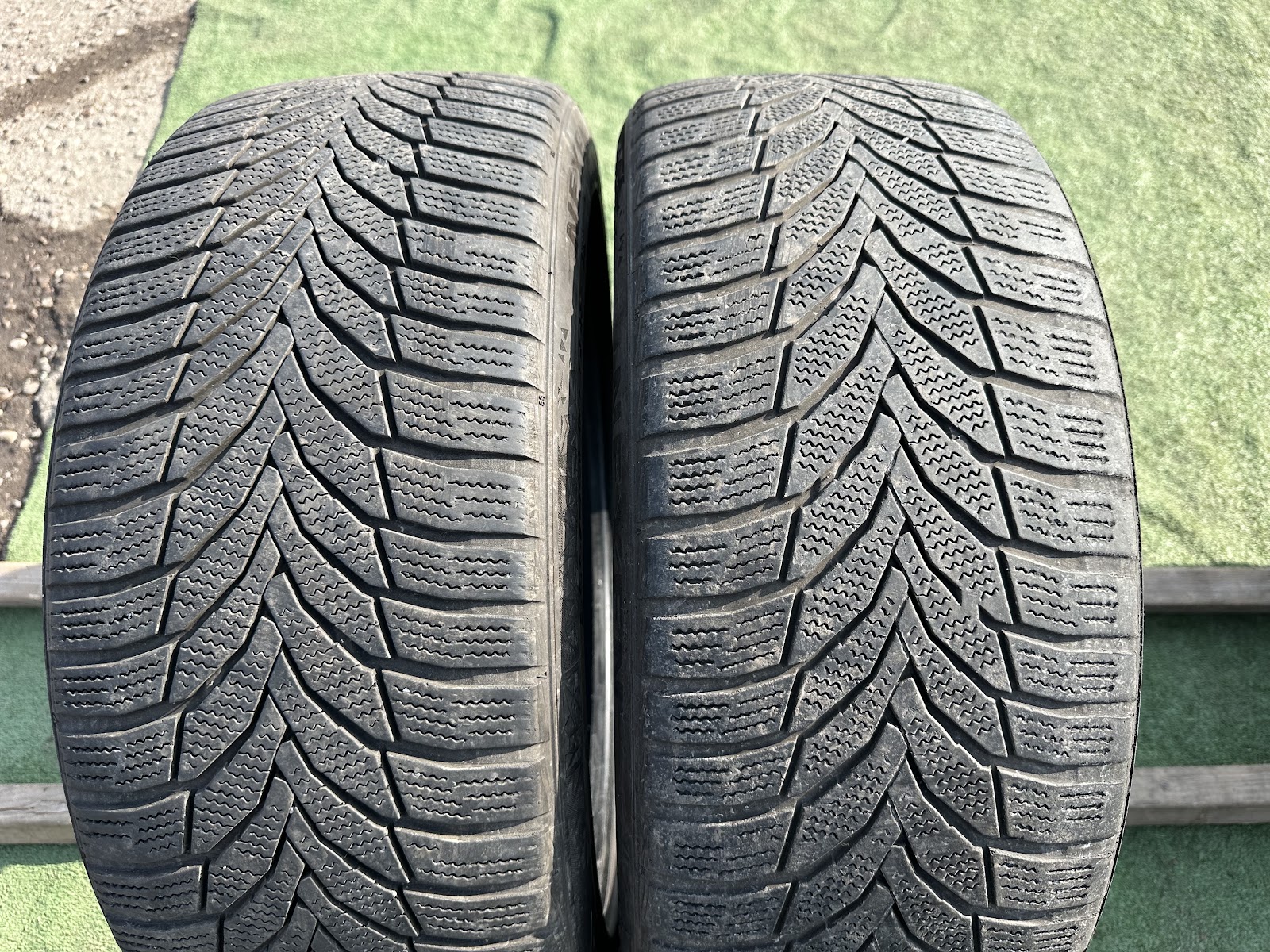 Nexen 235/45 R19
