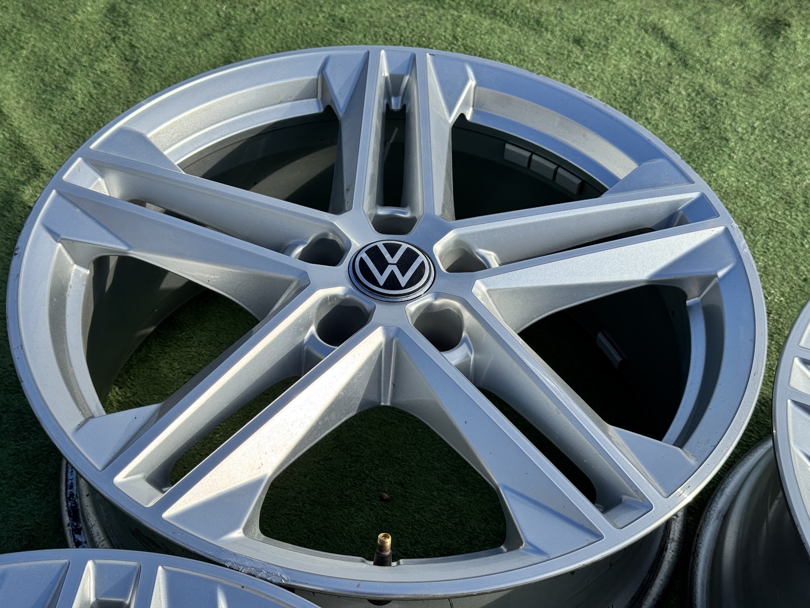 Volkswagen TIGUAN - 8J, ET39 - Image 5
