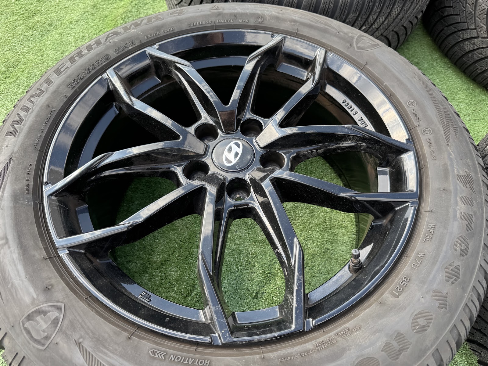 Hyundai 8J, ET39 - Image 2