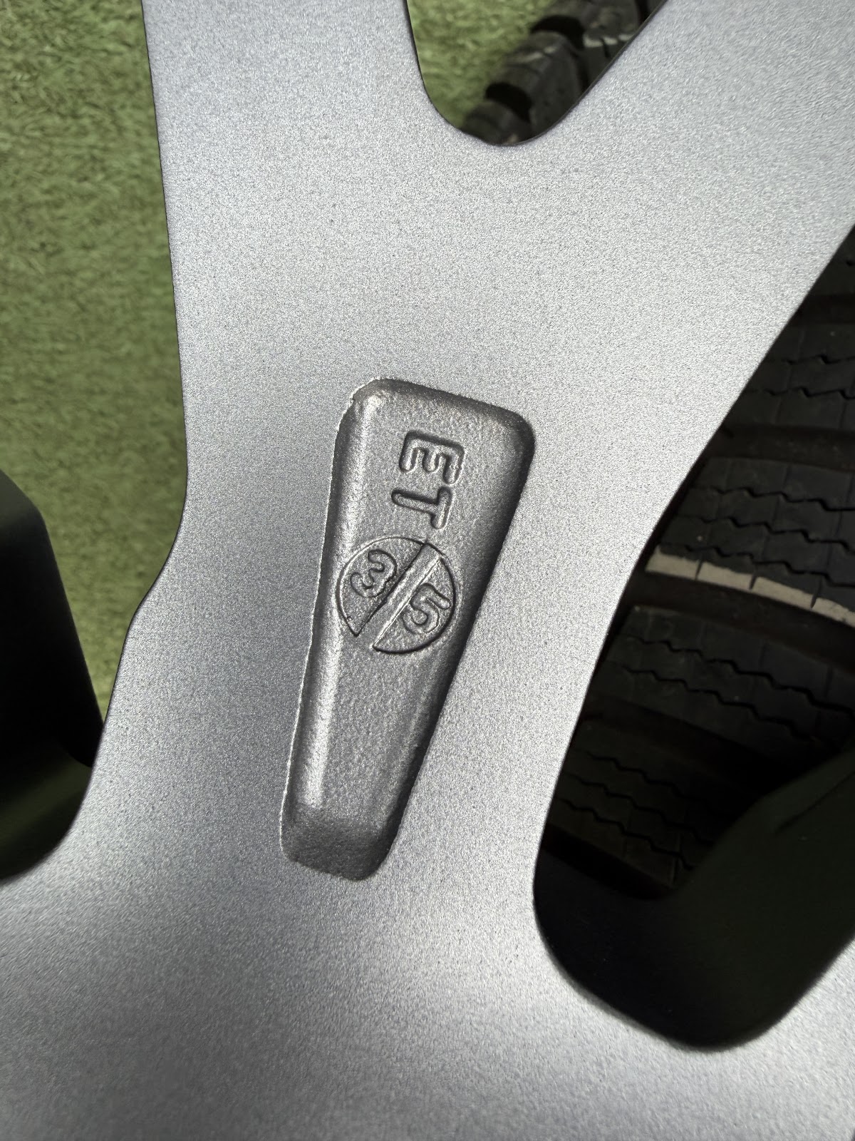 Volkswagen 8.5J ET35 - Image 7