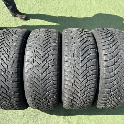 Nokian 235/55 R18