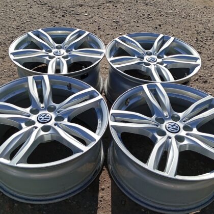 Volkswagen GOLF, TOURAN - 8J, ET57