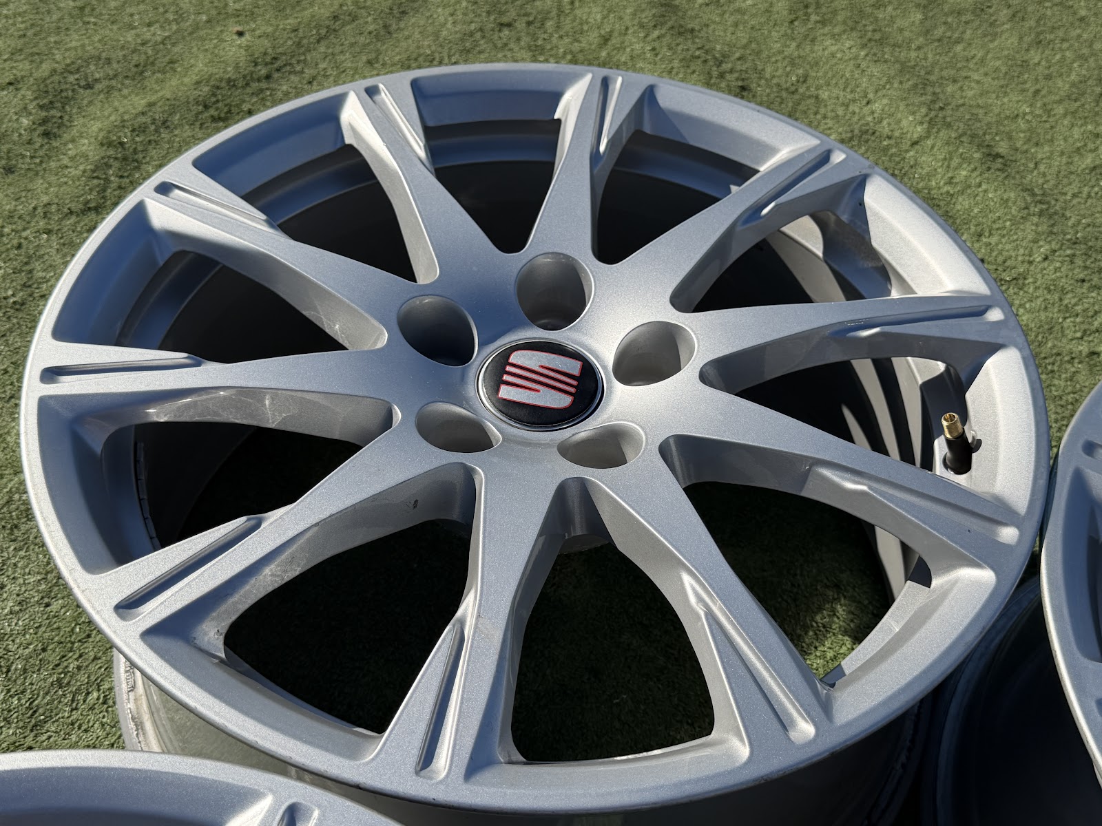 Seat VOKISKI - 7.5J, ET38 - Image 5
