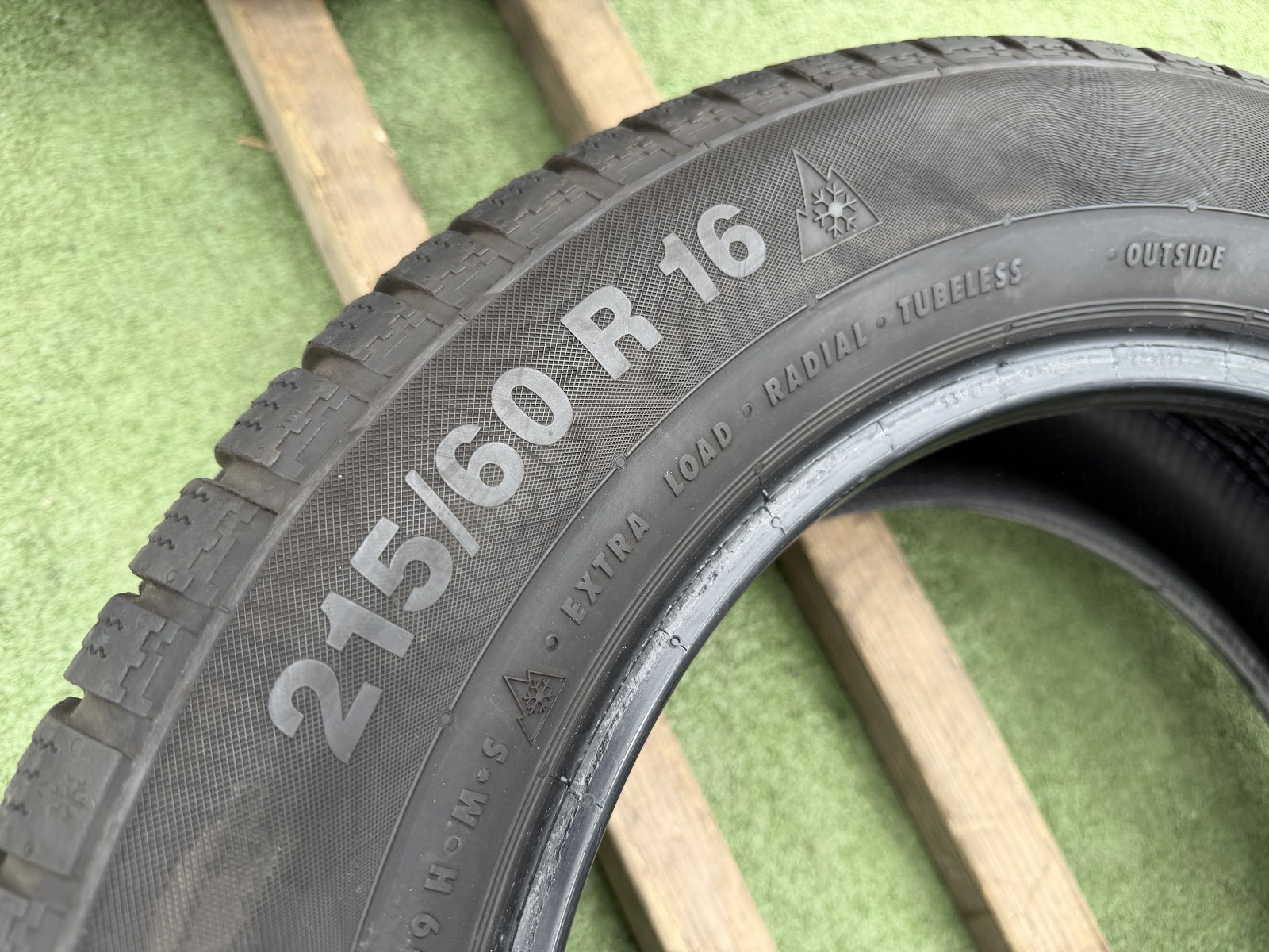 Continental 215/60 R16 - Image 9