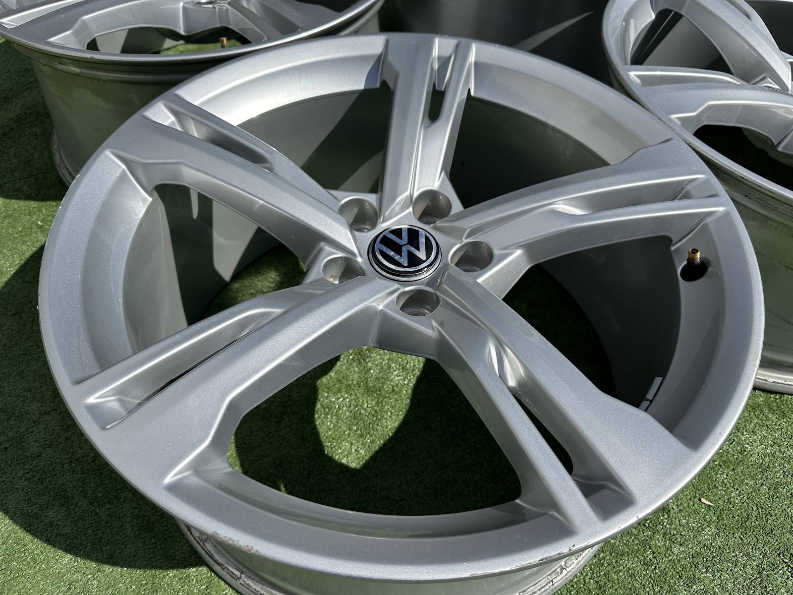 Volkswagen ORGINALUS - 8,5J, ET32 - Image 3