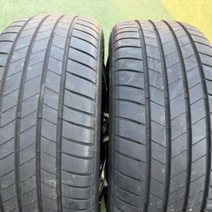 Bridgestone 275/40 R21