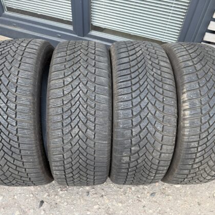 Bridgestone 235/50 R19