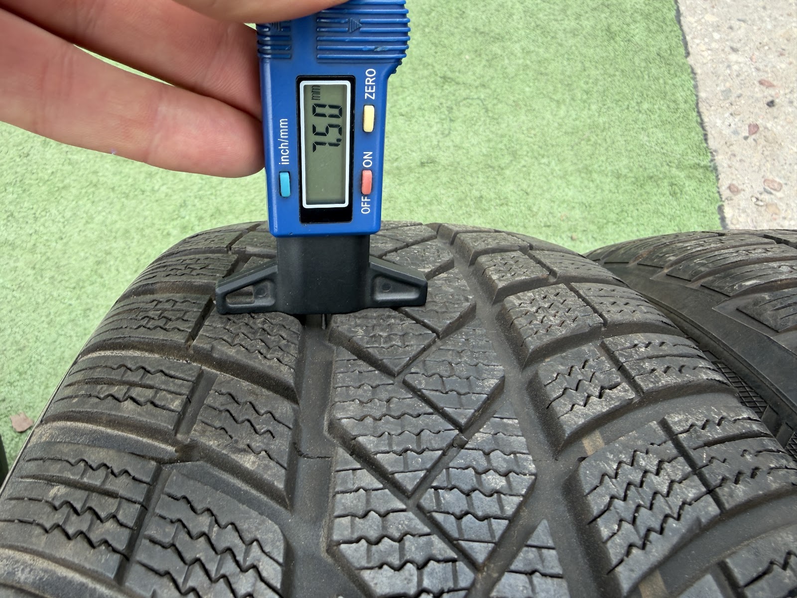Vredestein 205/55 R17 - Image 2