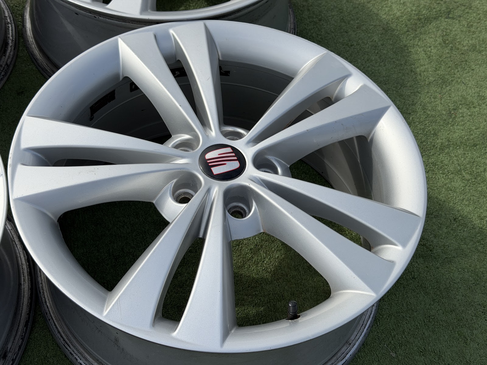Seat VOKISKI - 7.5J, ET51 - Image 3