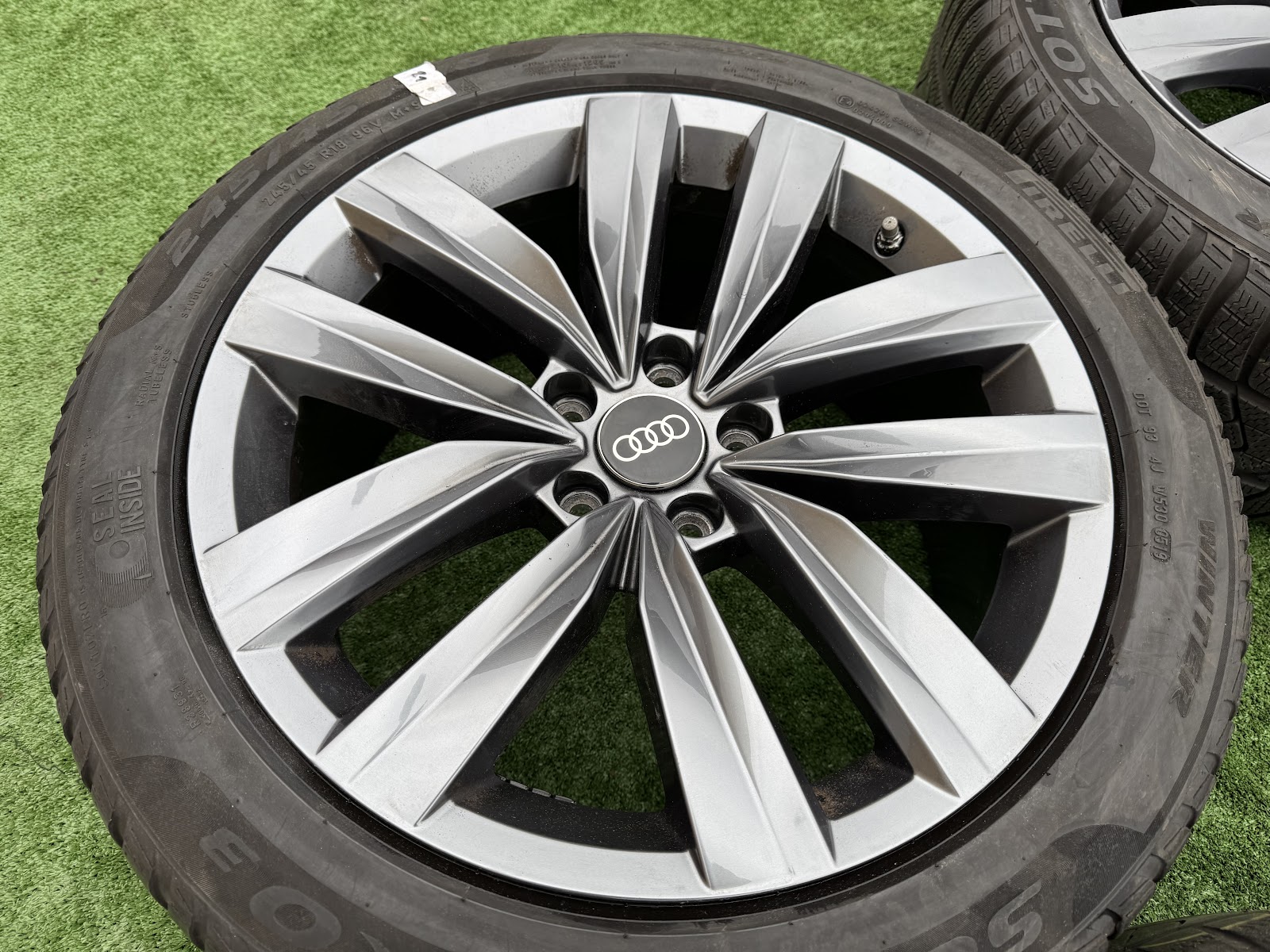 Audi Q3 / A3 - 8J, ET40 - Image 2