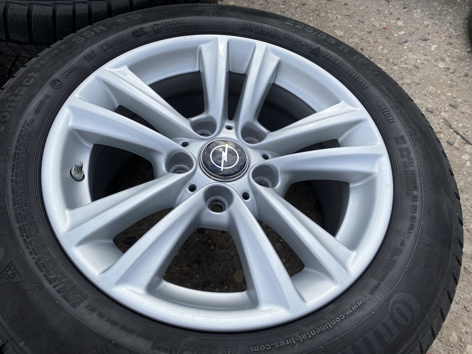 Opel INSIGNIA - 7.5J, ET37 - Image 3