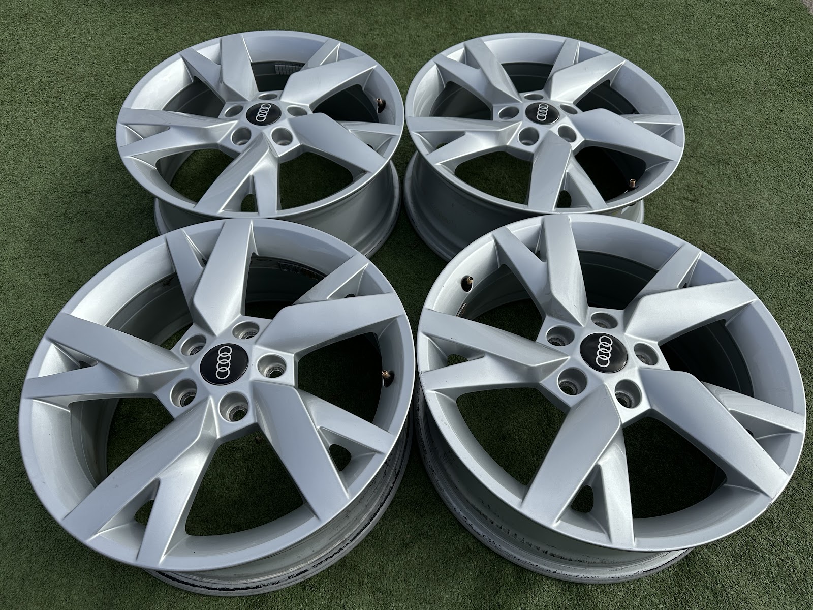 Audi Q2/A3/Q3 - 6,5J, ET46