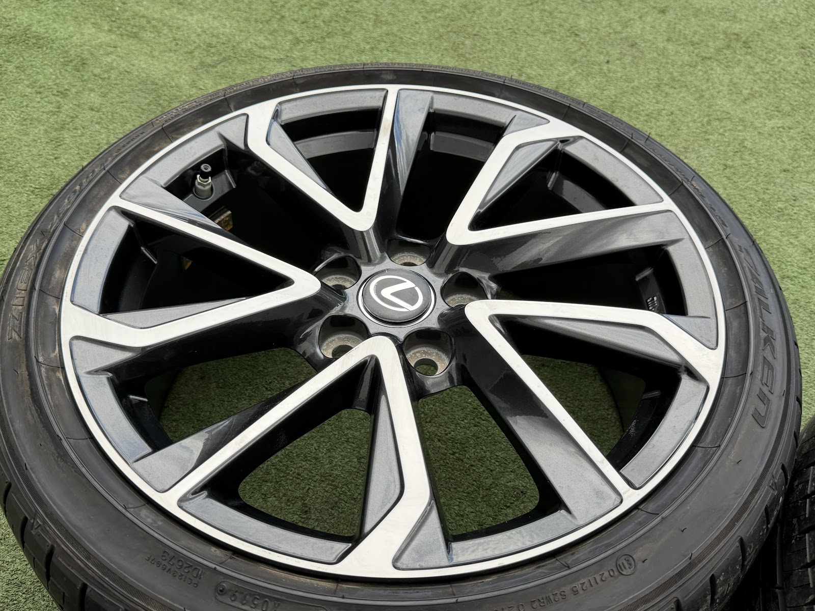 Lexus VOKISKI, 8J, ET40 - Image 5