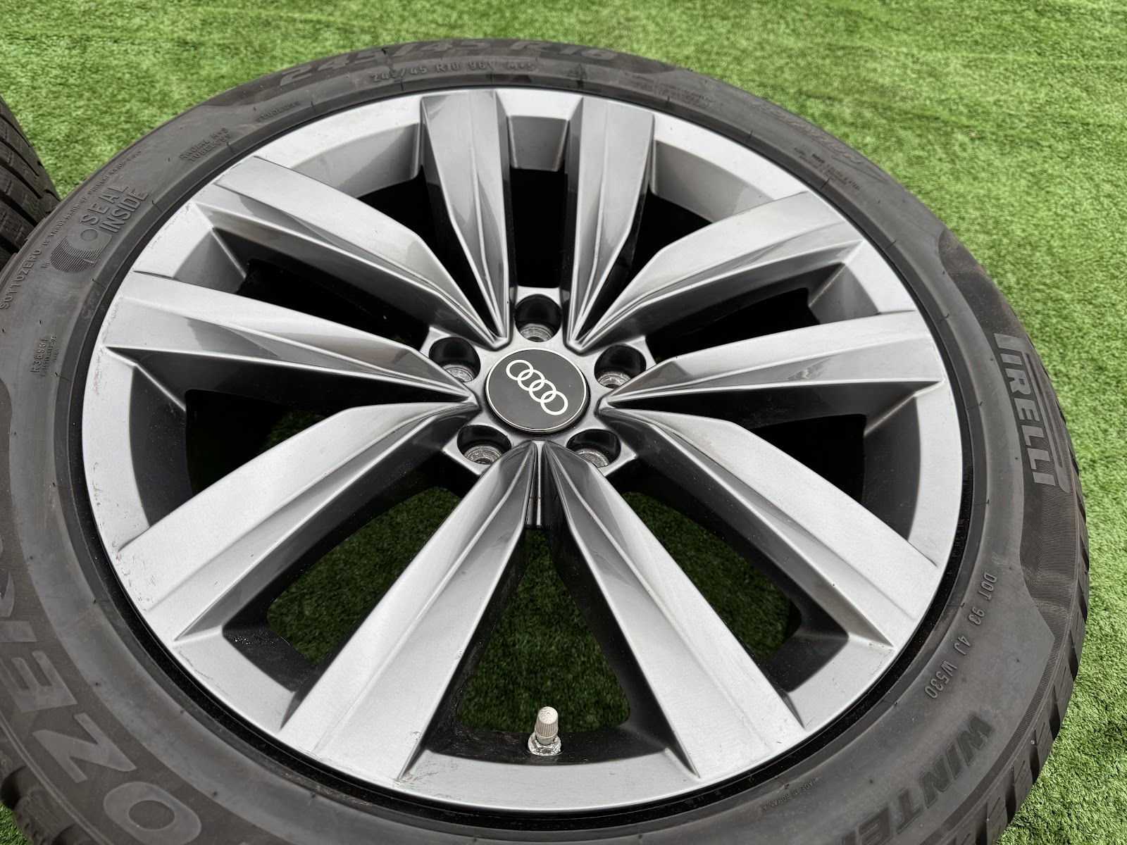 Audi Q3 / A3 - 8J, ET40 - Image 4