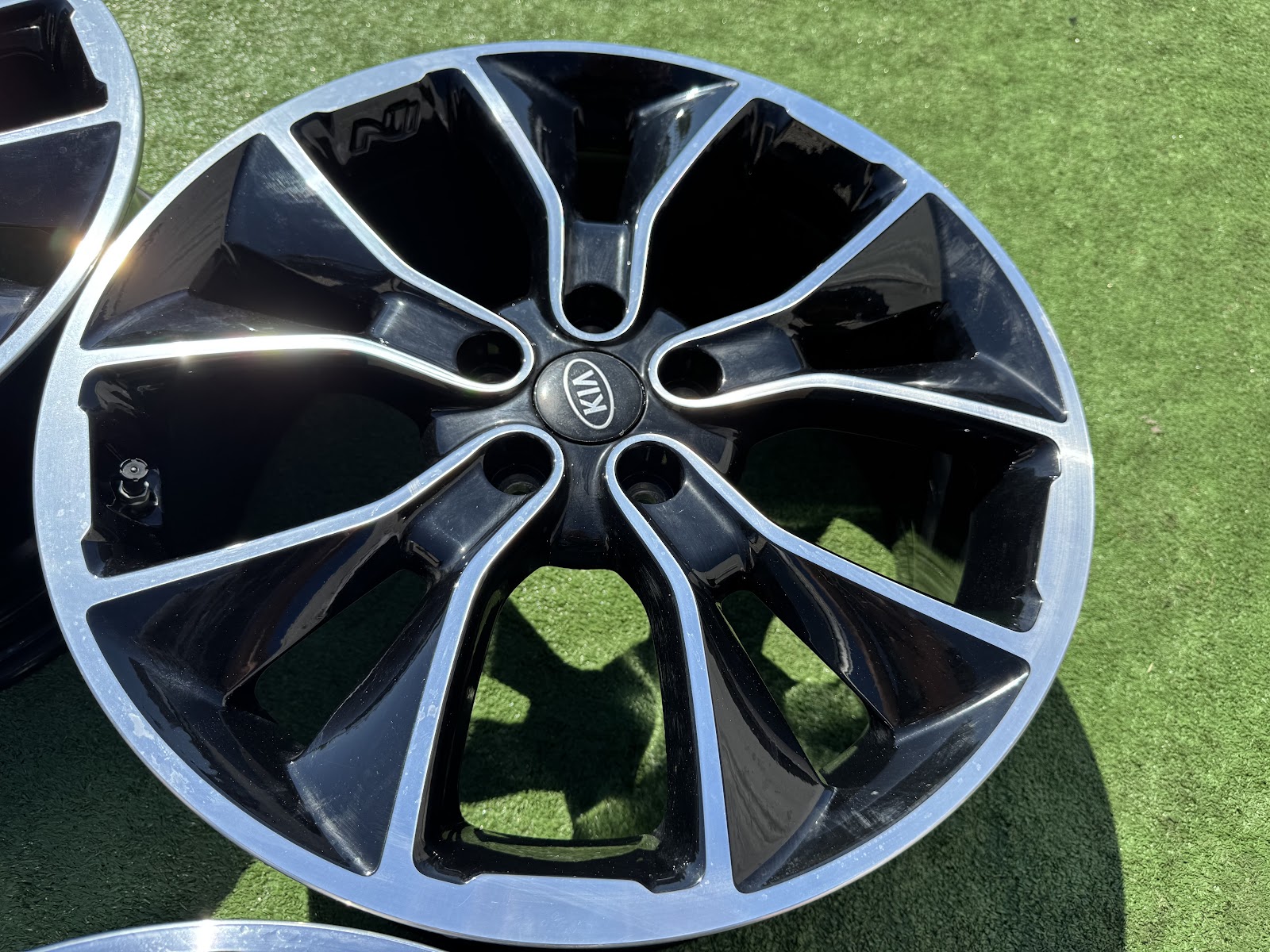 KIA ORGINALUS - 8J, ET55 - Image 4