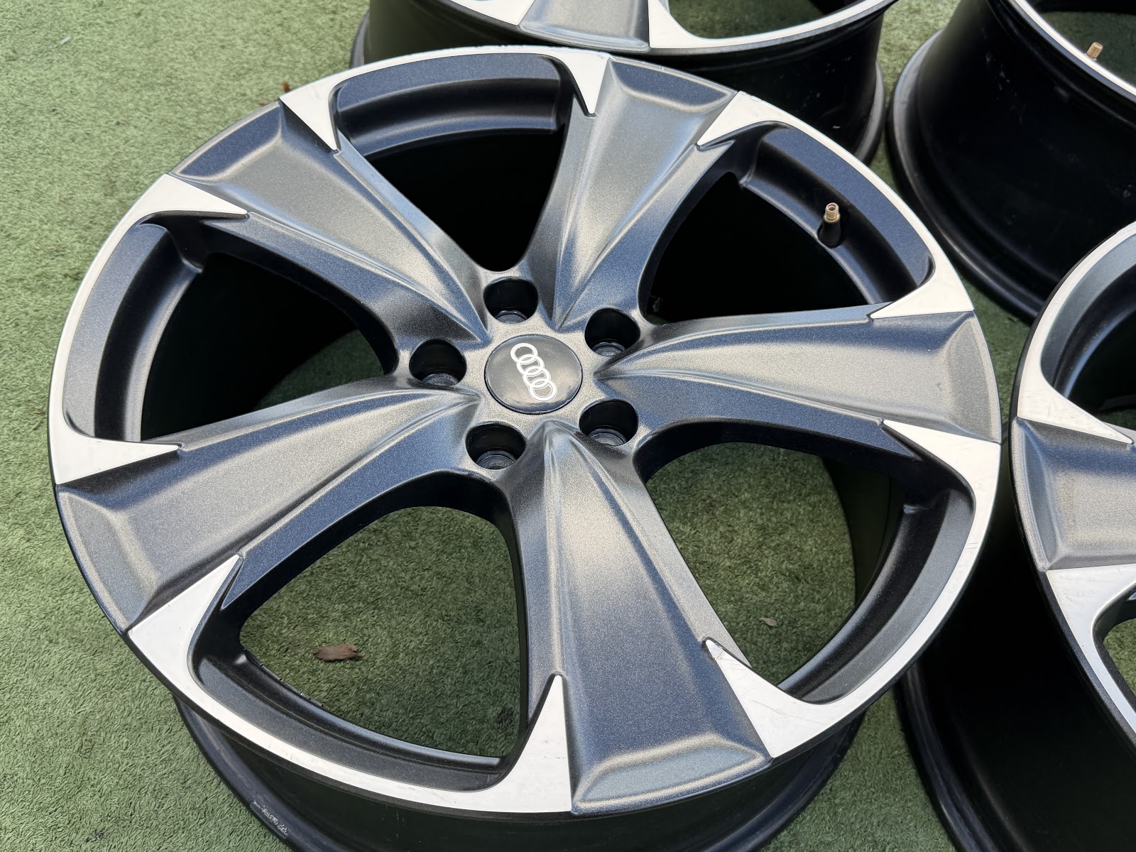 Audi VOKISKI - 8J, ET49 - Image 2
