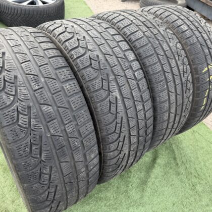 Pirelli 235/45 R18