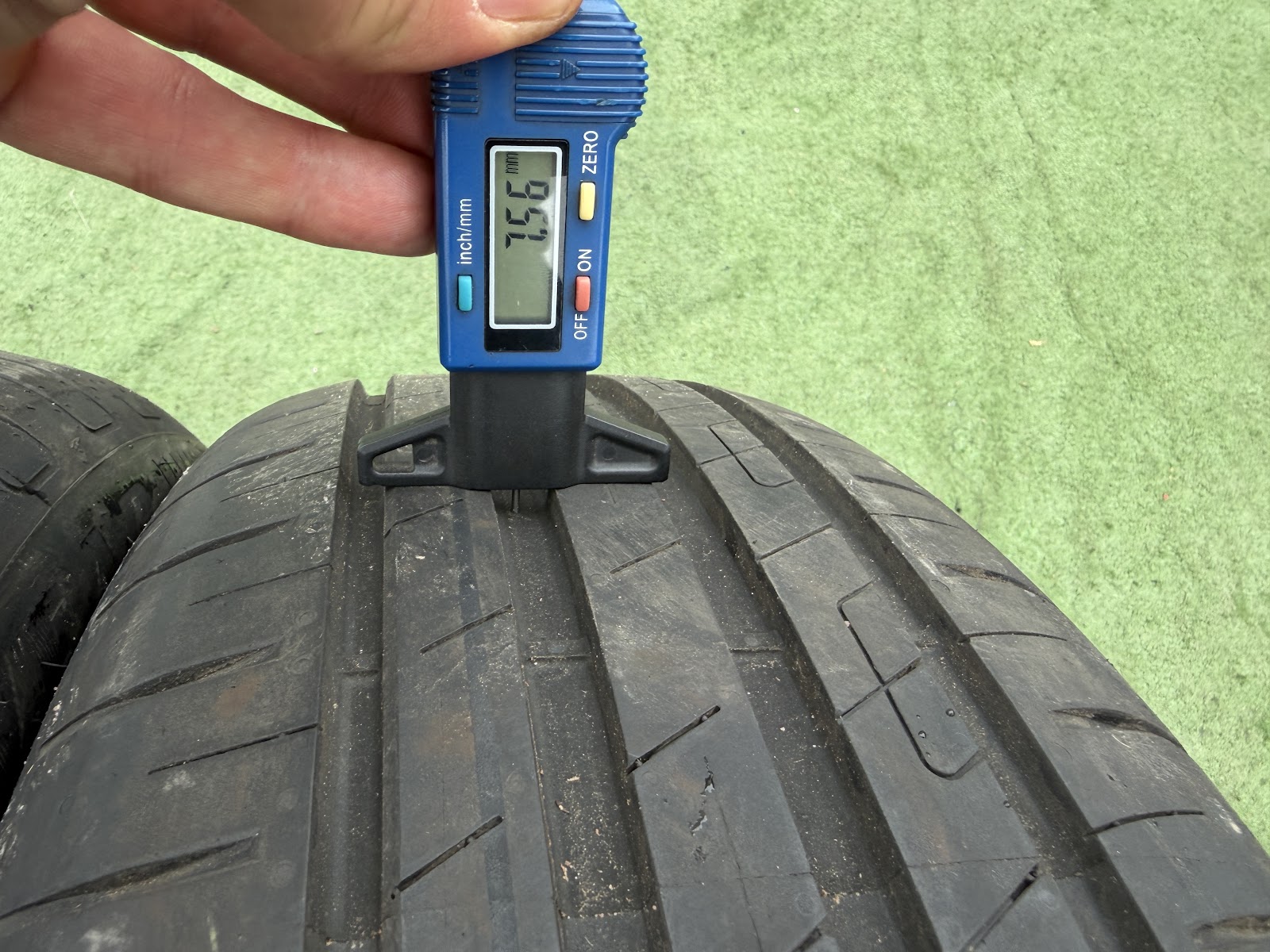 Goodyear 205/55 R17 - Image 4