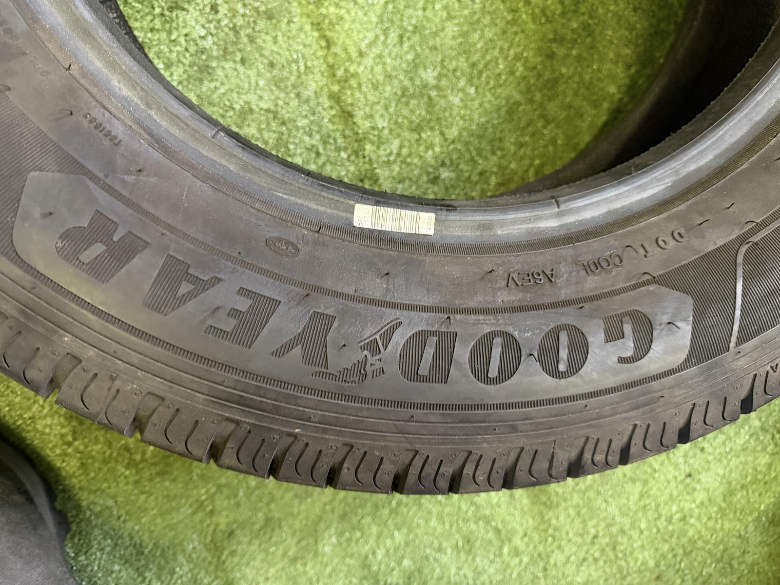 Goodyear 215/65 R16 - Image 10