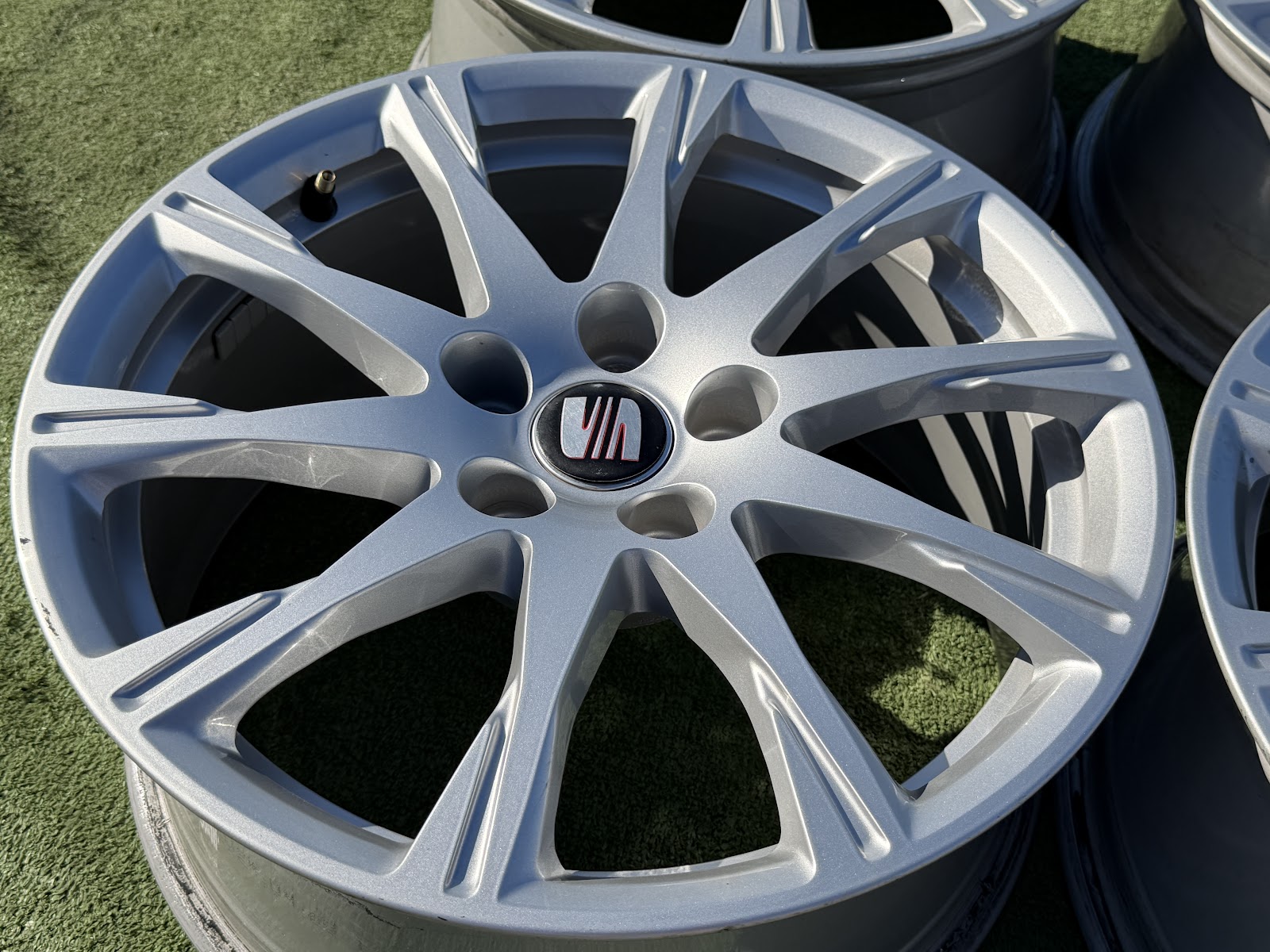 Seat VOKISKI - 7.5J, ET38 - Image 2