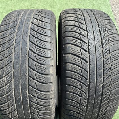 Bridgestone 215/55 R17