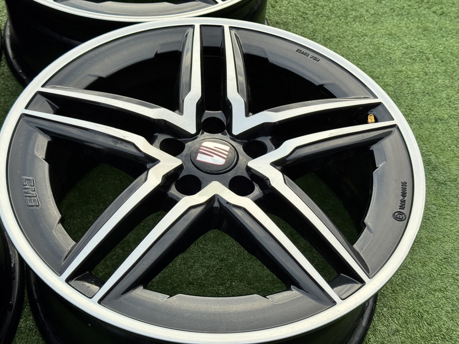 Seat VOKISKI - 8,5J, ET36 - Image 3