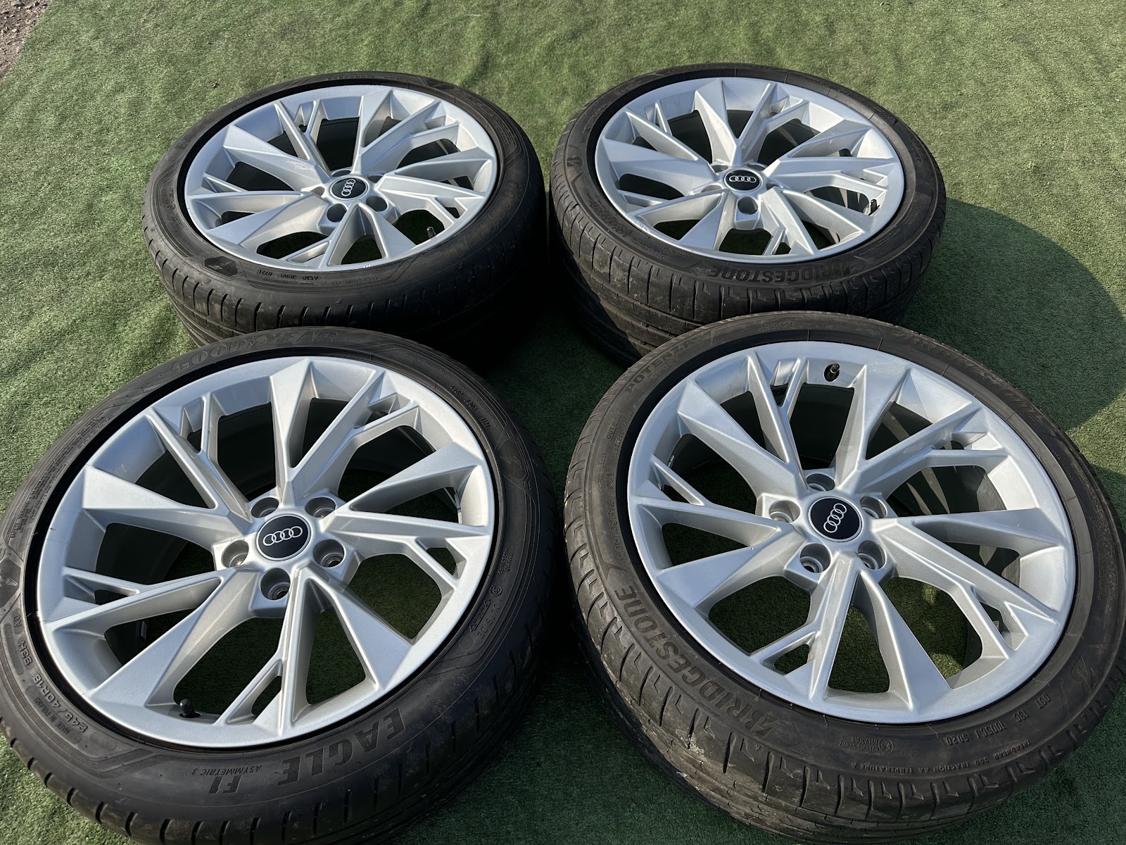 Audi A5, A6, Q5 - 8J, ET29