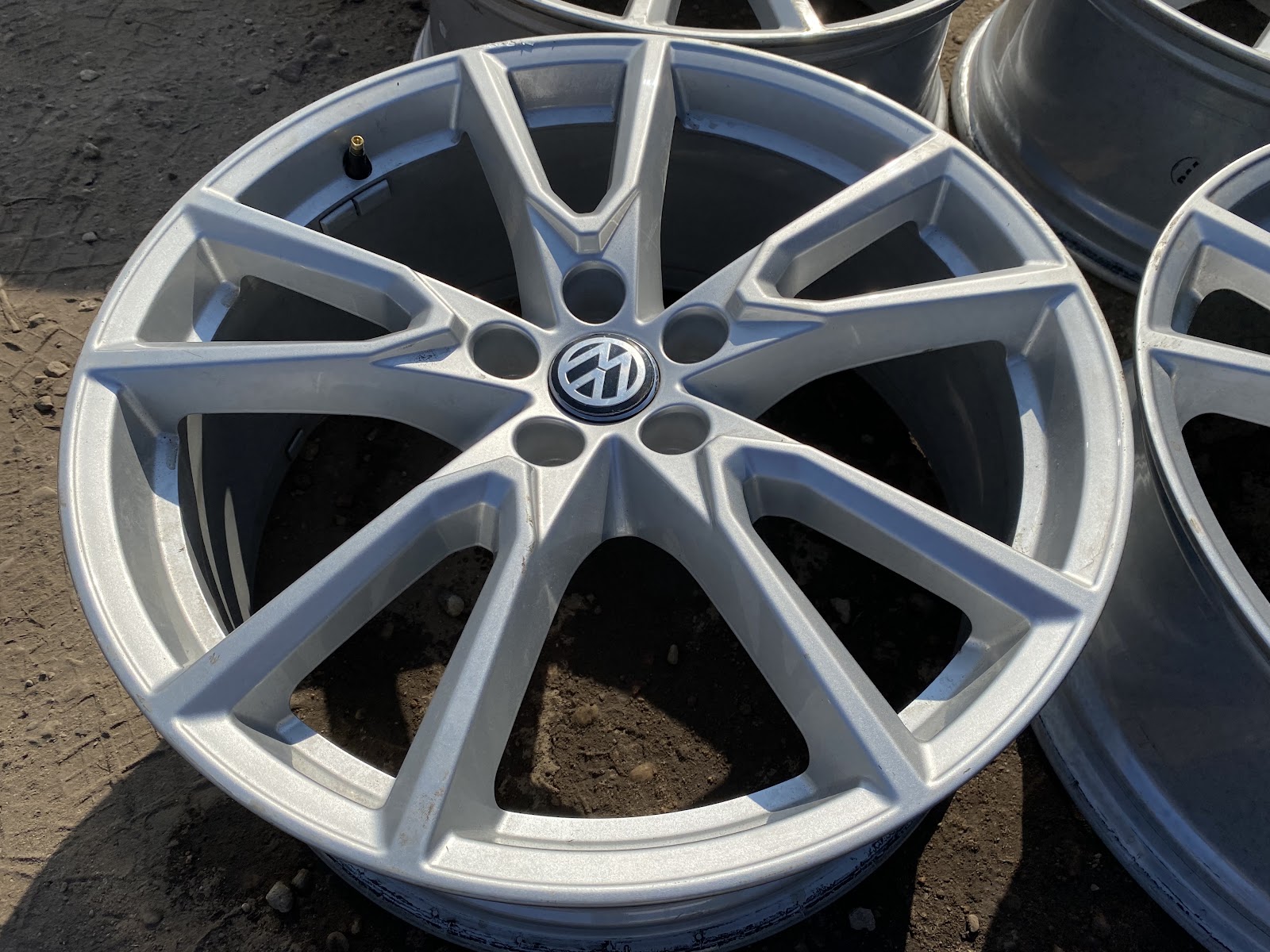 Volkswagen TIGUAN - 8J, ET39 - Image 2