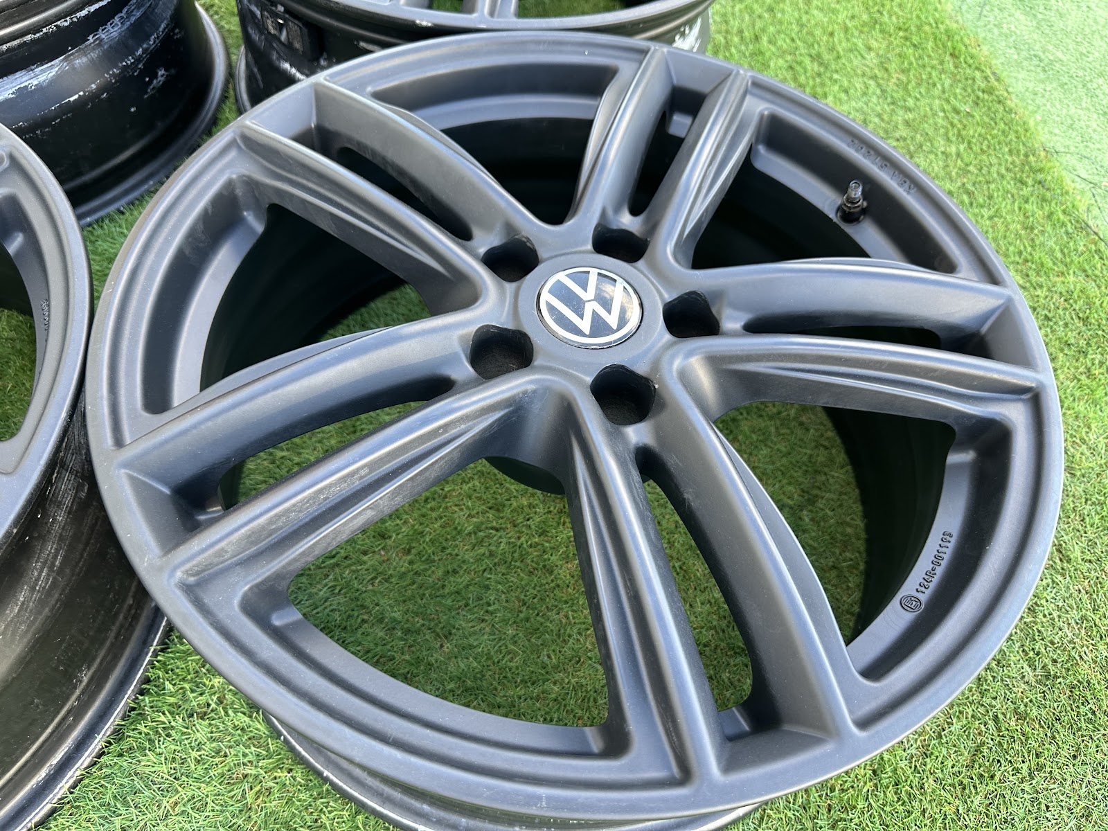 Volkswagen VOKISKI - 7J, ET45 - Image 2