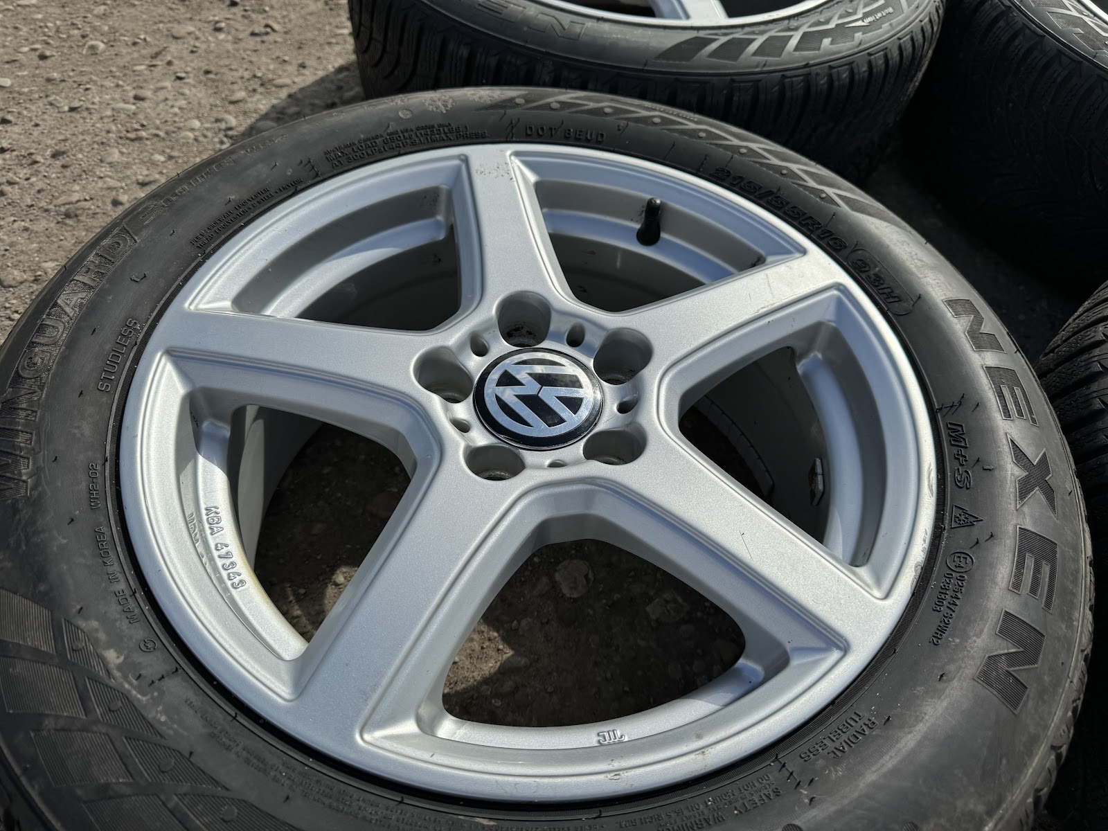 Volkswagen VOKISKI - 7J, ET37 - Image 2