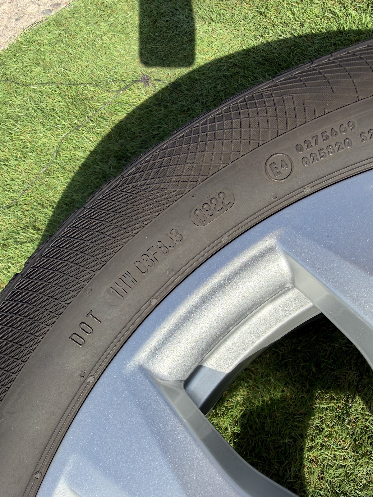 Continental 215/55 R17 - Image 7