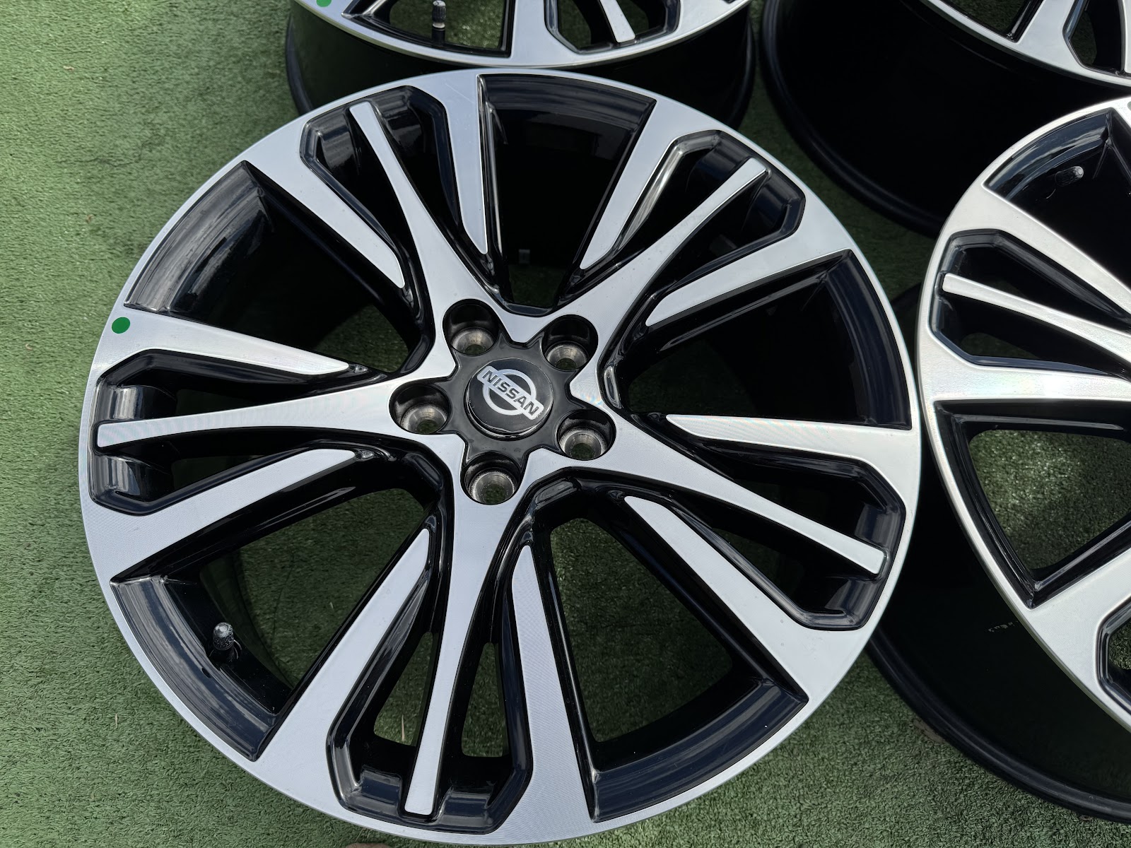 Nissan ORGINALUS - 8J, ET49 - Image 2