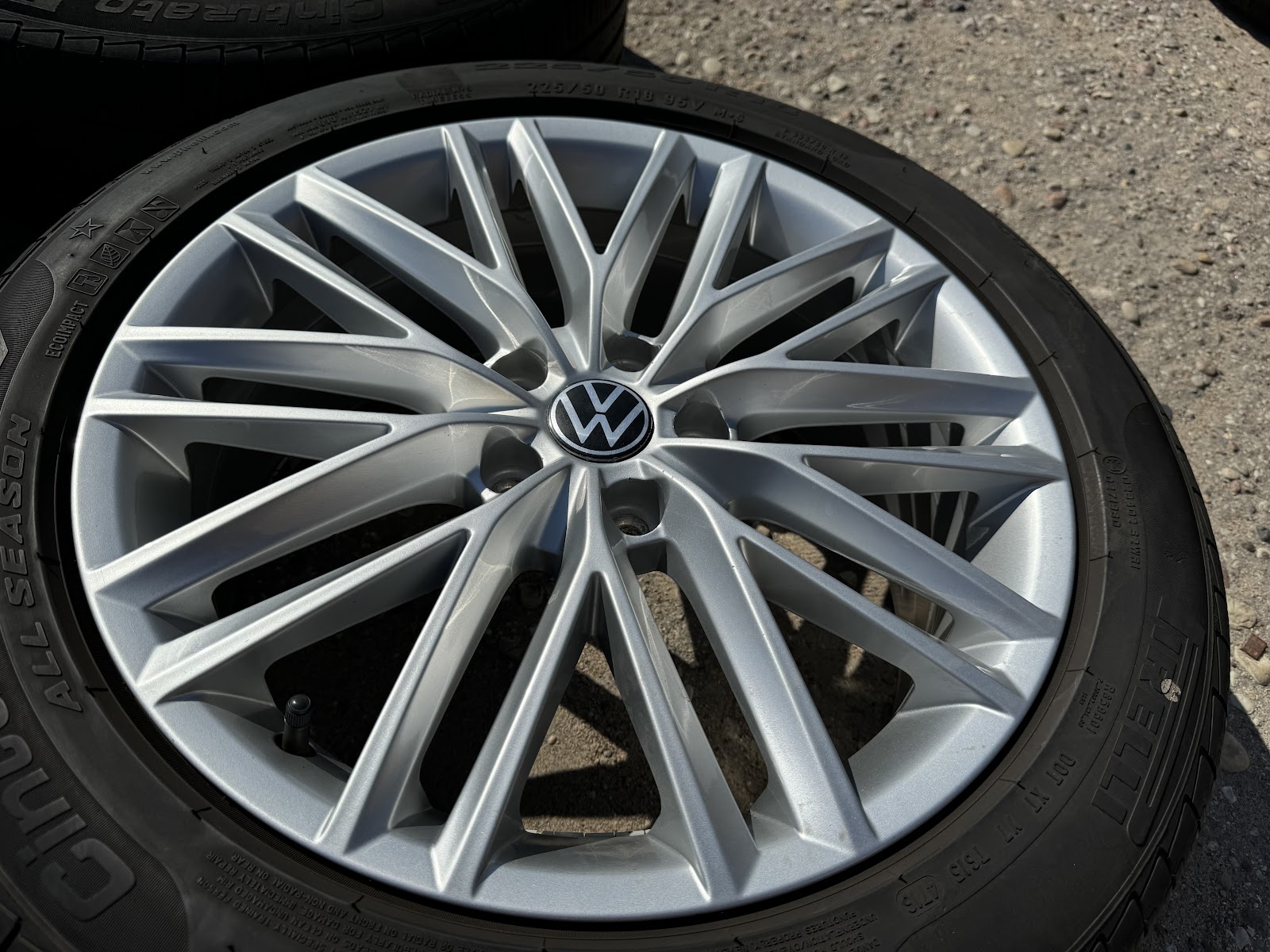 Volkswagen GOLF / T-ROCK - 7J, ET45 - Image 3