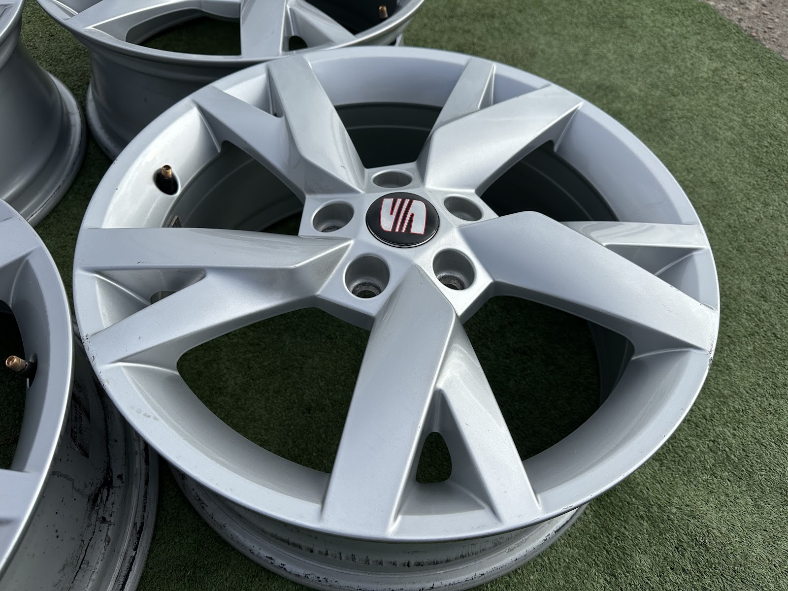 Seat ALTEA - 6,5J, ET46 - Image 2