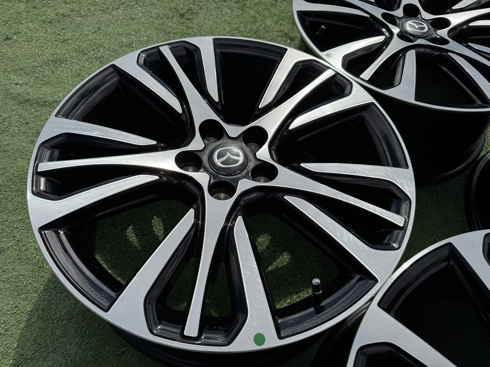 Mazda ORGINALUS - 8J, ET49 - Image 2