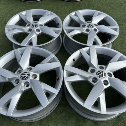 Volkswagen GOLF / TOURAN - 6,5J, ET46