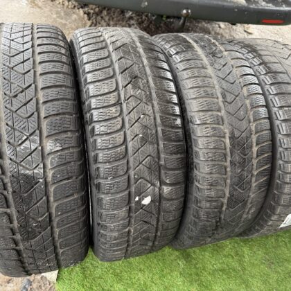 Pirelli 215/55 R17