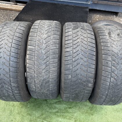 Goodyear 235/60 R18