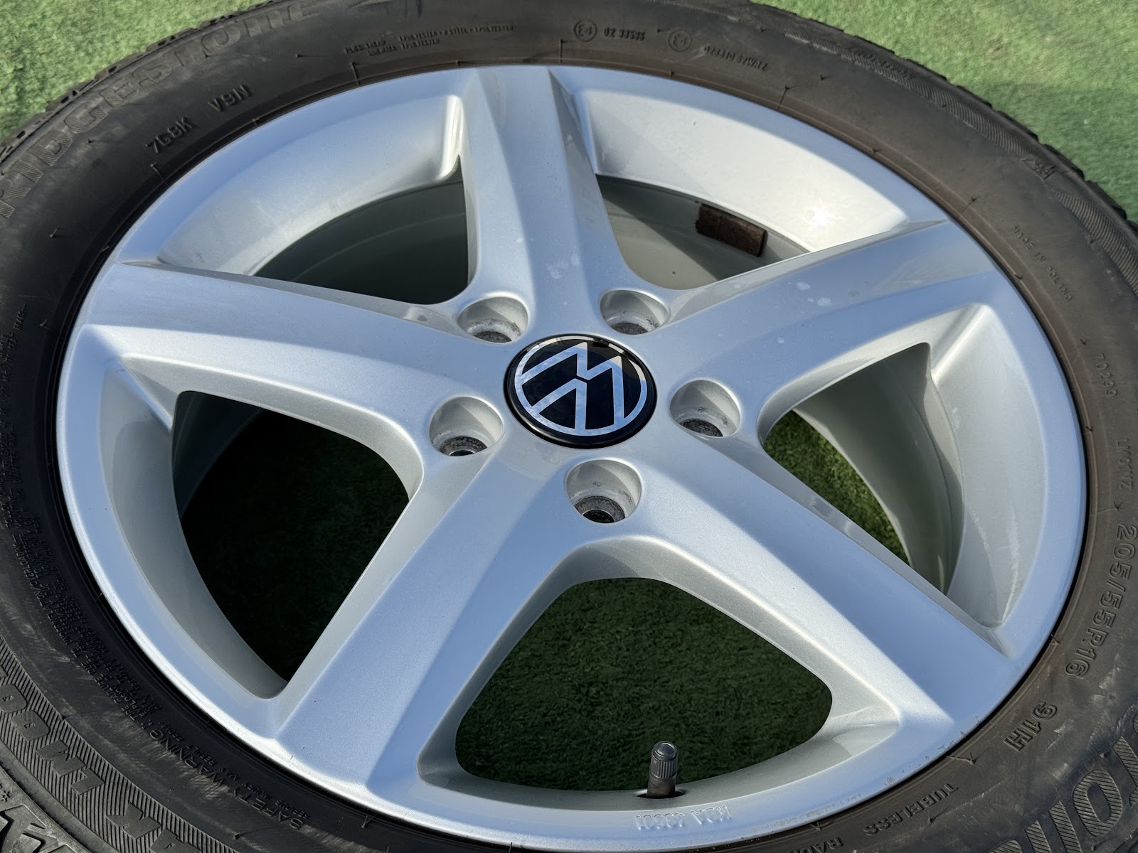 Volkswagen 6.5J ET33 - Image 4