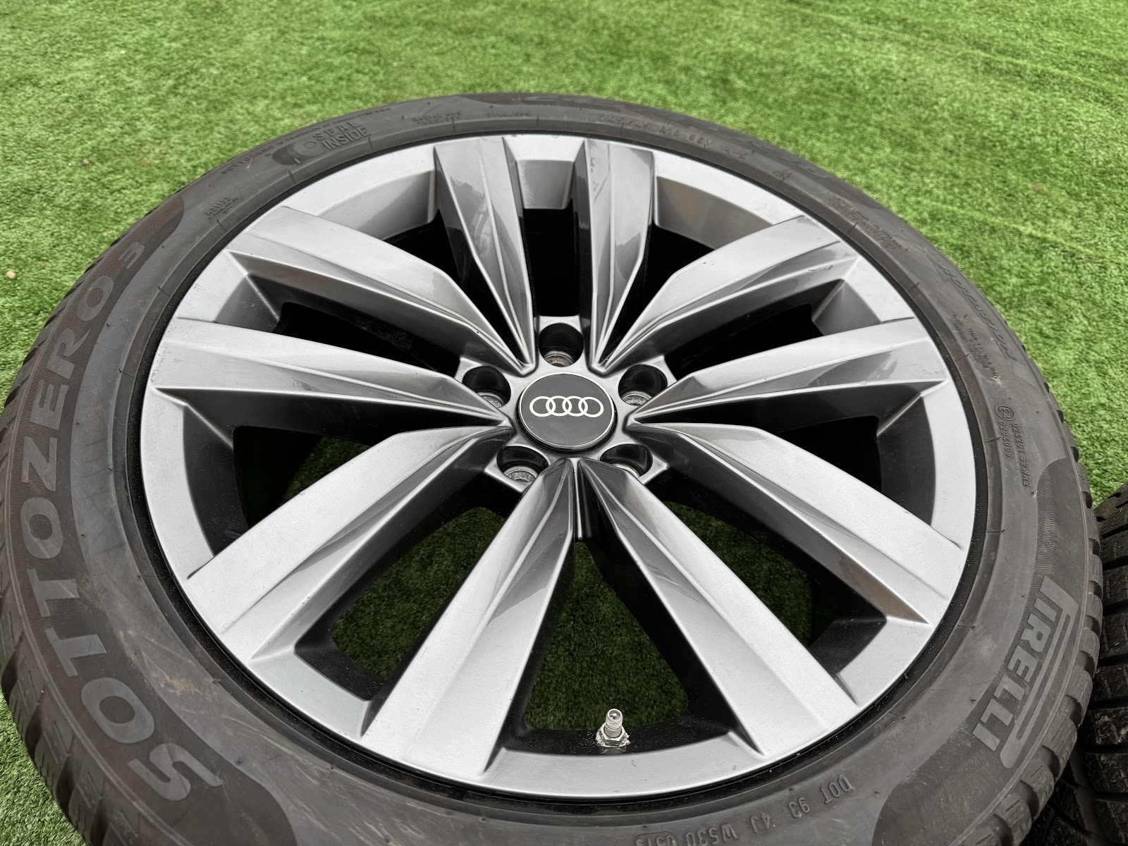 Audi Q3 / A3 - 8J, ET40 - Image 3