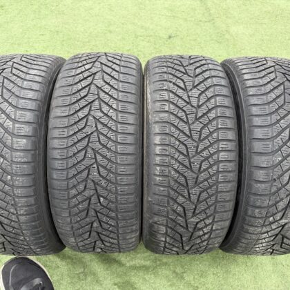 Yokohama 225/40 R18